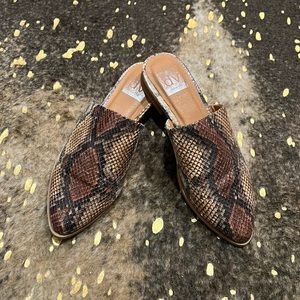 Dolce Vita Itzel tan multi snake embossed pointed toe mule